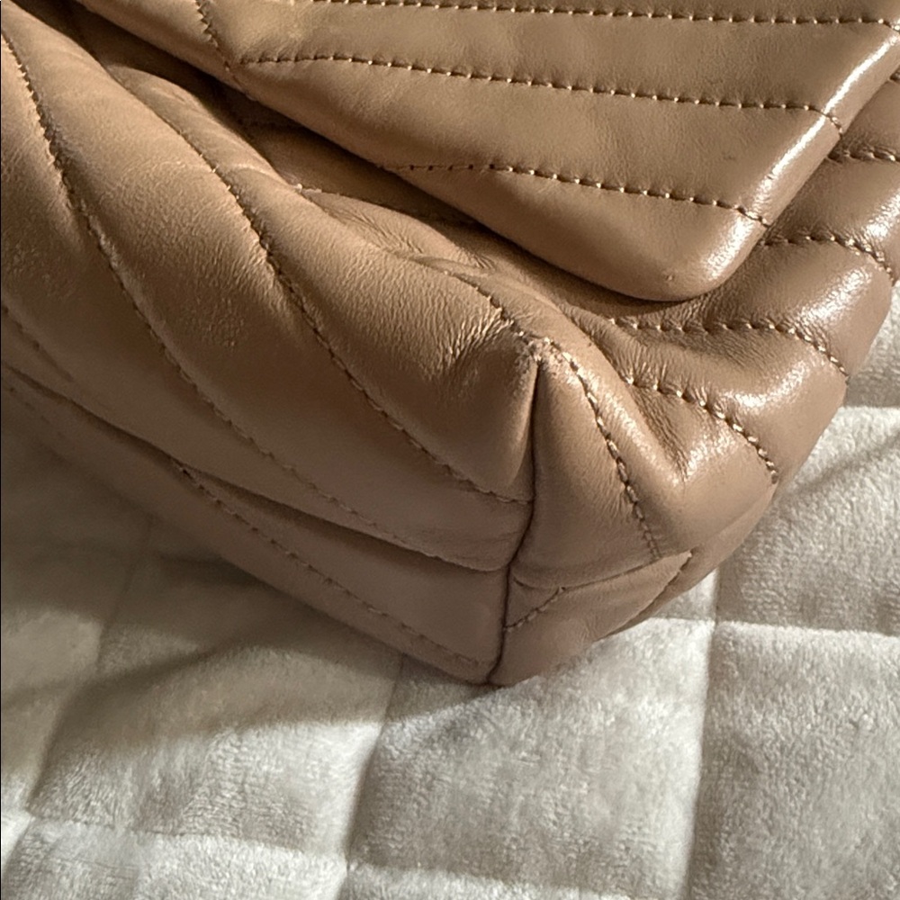 Tory Burch Quilted Tan Shoulder Bag - Picture 8 of 15